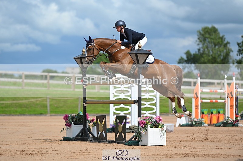 230721A-153220-07291 - Cls 10, 2 Star Big 1.45m Start to break