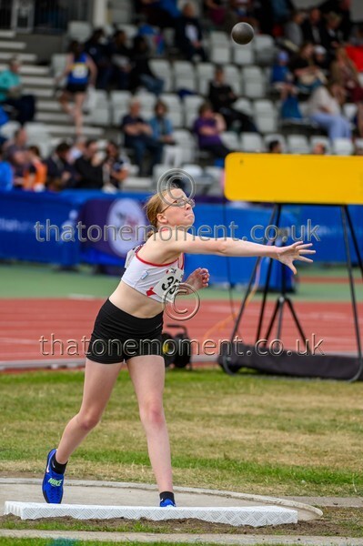 Age25SUN-929637 - Field Female Set Two