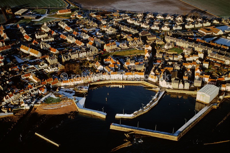 A00254AX2 St Monance Harbour Fife - Settlements, infrastructure and attractions