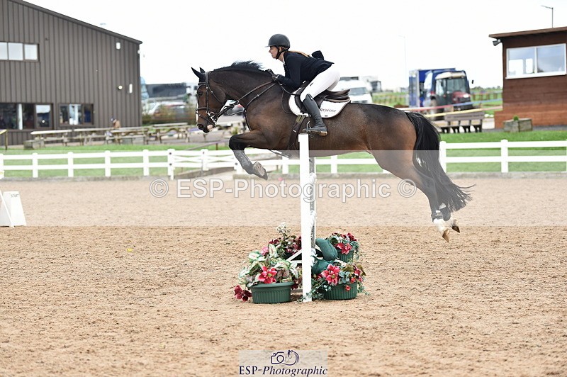 231013A-124146-01610 - Cls 3 1.05m Amateur Quali