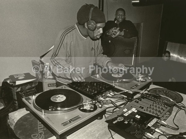 01 pogo  cutmaster swift - Crossed Wires @ planet k manchester 21.04.00