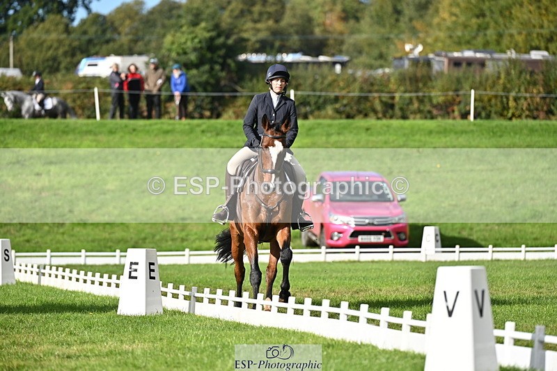 251024A-120844-09873 - G-569-Hannah.Lewis