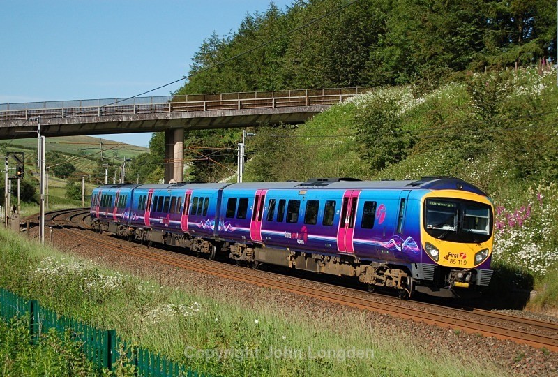 28.6.11 185119 07.25 Manchester Airport - Edinburgh, Beckfoot - West Coast Main Line (north to south)
