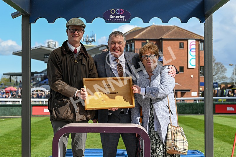 250424-Race 3-Dambuster-1089 - Race 3