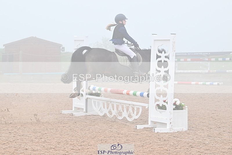 240506A-091257-07990 - Cls 1 Pony Intro 70cm