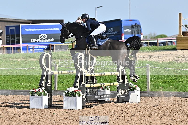 240509A-091052-00464 - Cls 8 Foxhunter