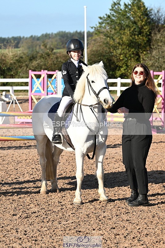 241026A-103232-00171 - SAT Cls 3 Pony Intro 70cm