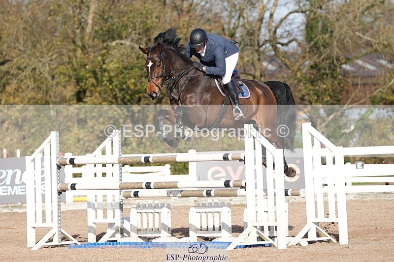 251108-125458-02598 - Cls 13 Foxhunter and 1.20m Open