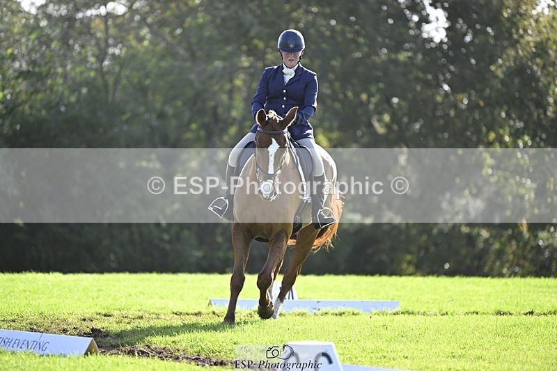 241025-114839-06937 - 370-Emma.Tamblyn-COOL.JET.II