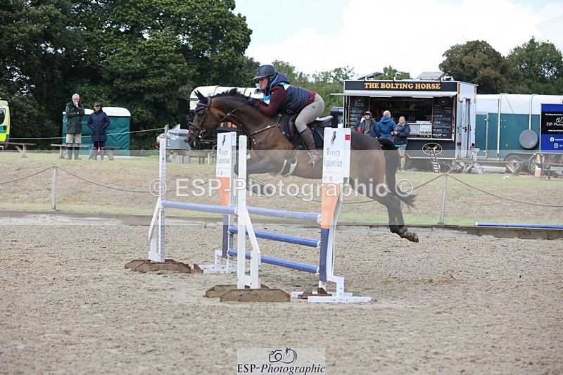 250831A-133618-10330 - Cls 42 Snr 1m Grand Prix