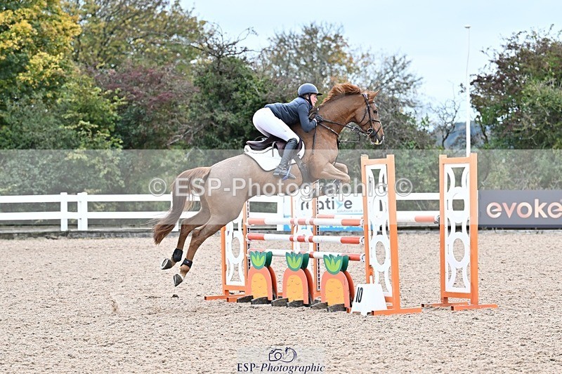 251015-134439-00643 - Cls 4 Newcomers and 1.10m Open