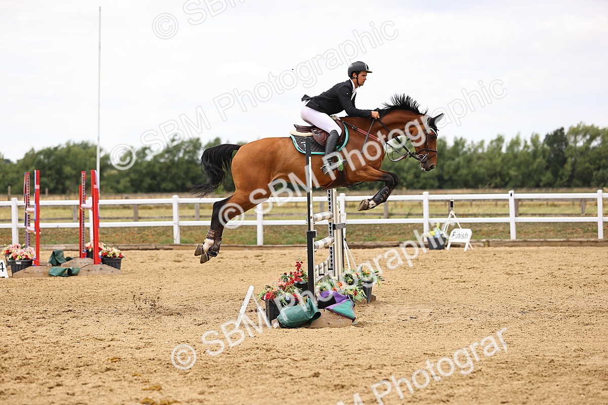 SBM_010698 - Class 9 - Senior Foxhunter - 1.20m Open