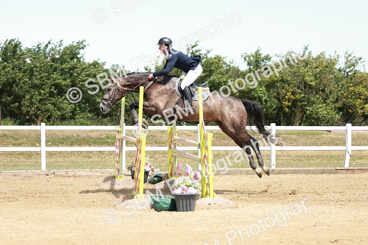 SBM_007419 - Class 3 - Senior Newcomers - 1.10m Open