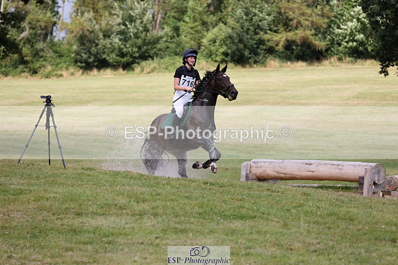 240825X-153305-36295 - 80cm XC 15.30 to 16.30