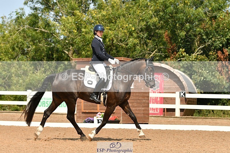 250817-114927-08659 - 113-Chloe.BakerFirst.Date.III