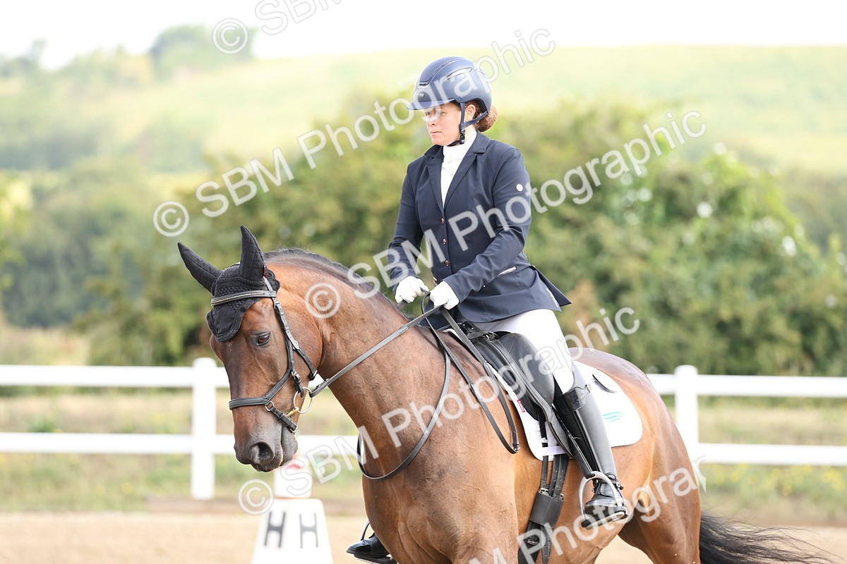 SBM_005710 - Class 6 - Novice 6 - 10.26-11.29