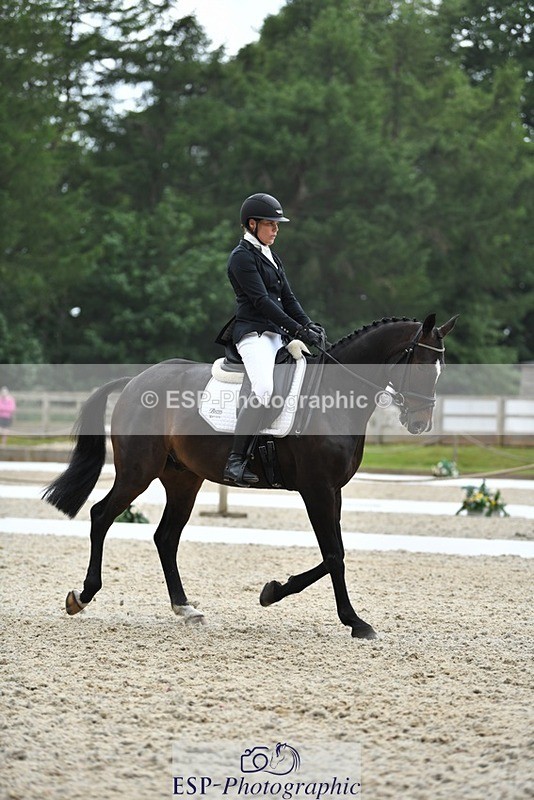 230525-130622-02098 - 114-DARK_SIDE_OF_THE_MOON_LS-Bundy_Philpott-WEDTrotUp+DR