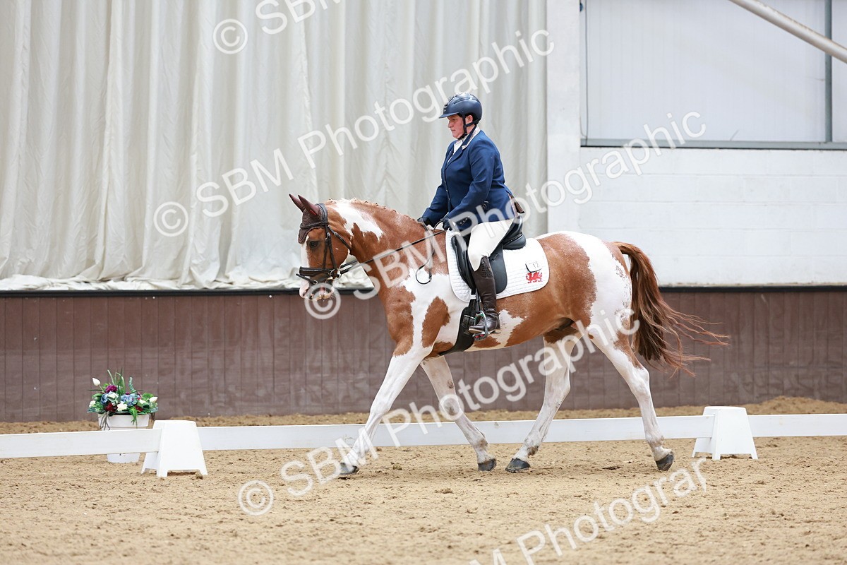 SBM_010062 - Class 6b - Novice 6 - 12.40-13.43