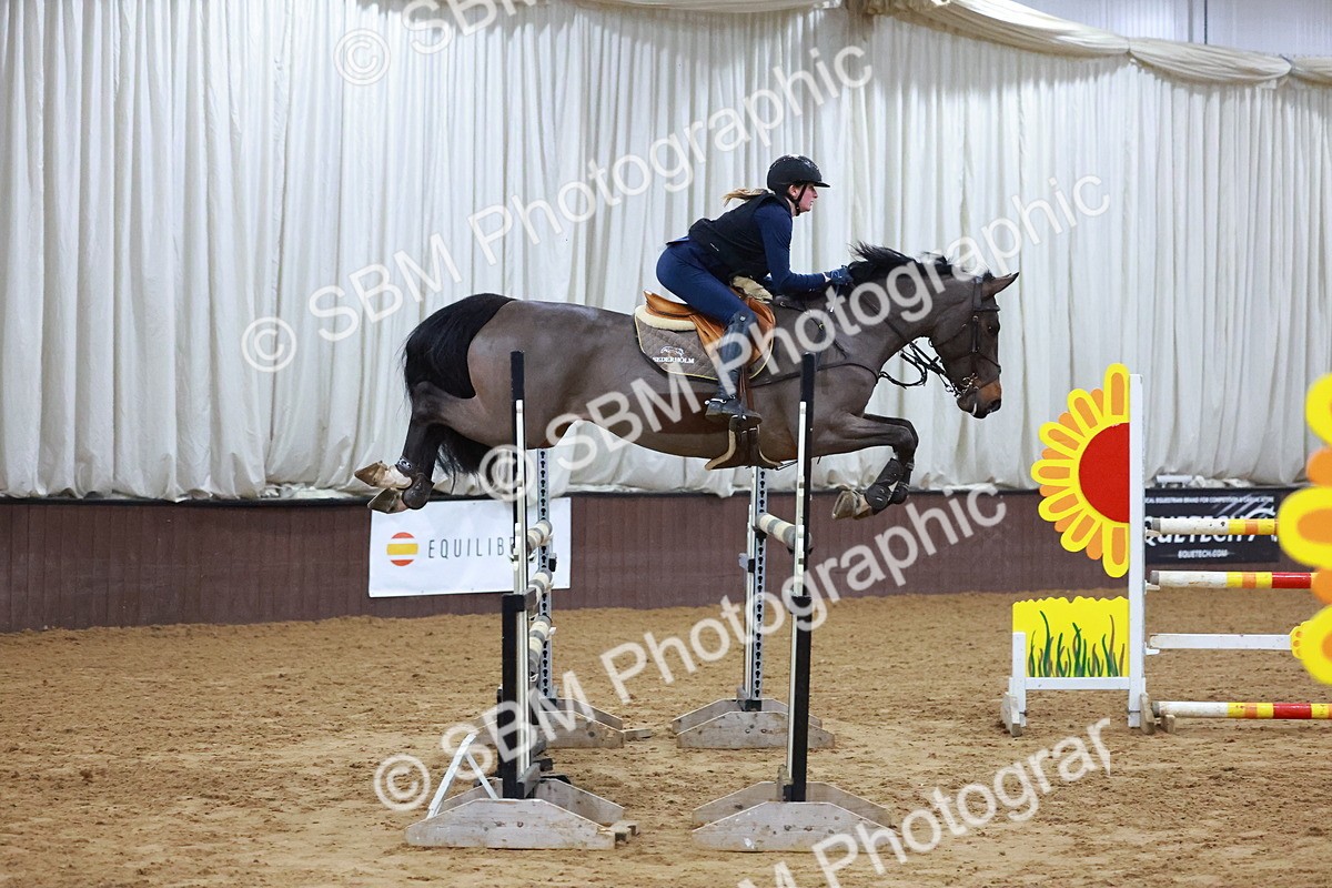 SBM_002346 - Class 5 - Senior Foxhunter 1.20m