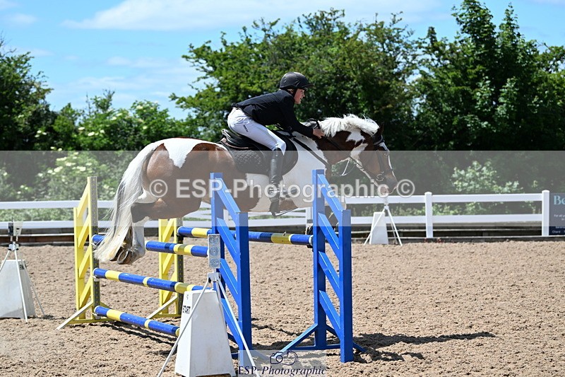 240609A-133742-05796 - Cls 25 Pony Newcomers and 1m Open