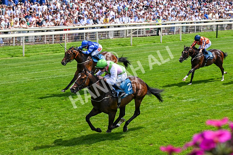 110726-Race 1-Big Cigar-0095 - Race 1 14.02pm John Smith's Nursery Handicap