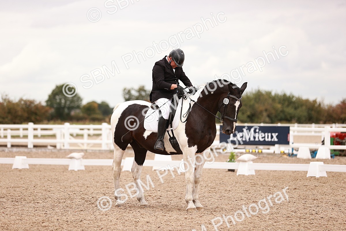 SBM_06409 - Class 37 - Novice 5