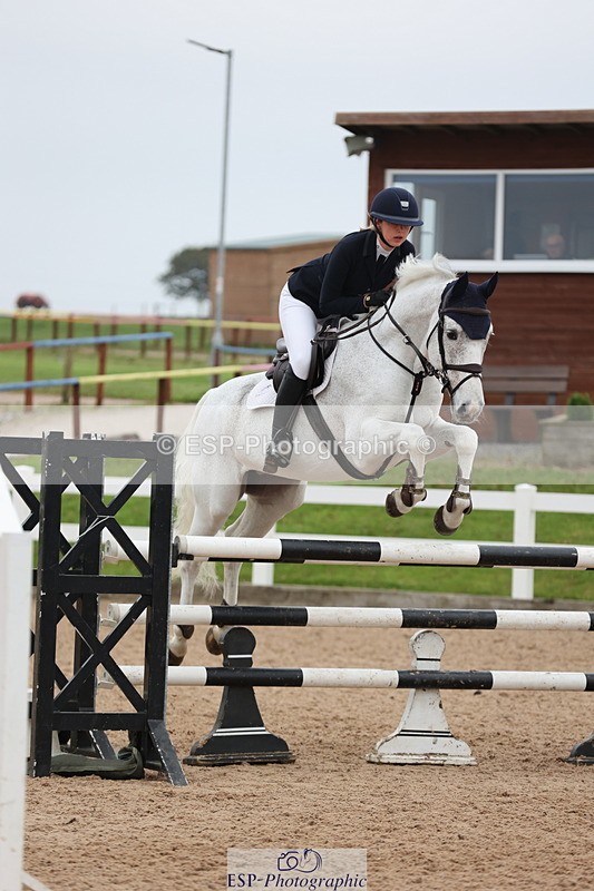 241101A-120946-01648 - FRI Cls 5 Newcomers and 1.10m Open