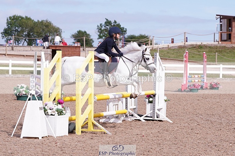 250629-165828-13138 - Cls 33 Stepping Stones 128cm and 138cm