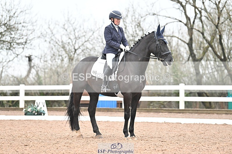 250215-135616-03957 - 228-Louise.Hutchinson-Shovern.Noire