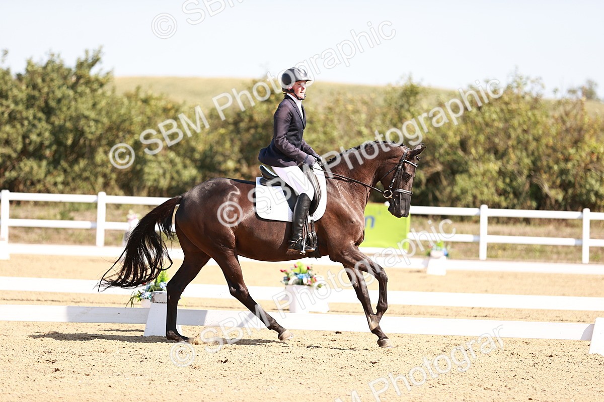 SBM_004478 - Class 12 - Novice 5 - 10.31-11.41