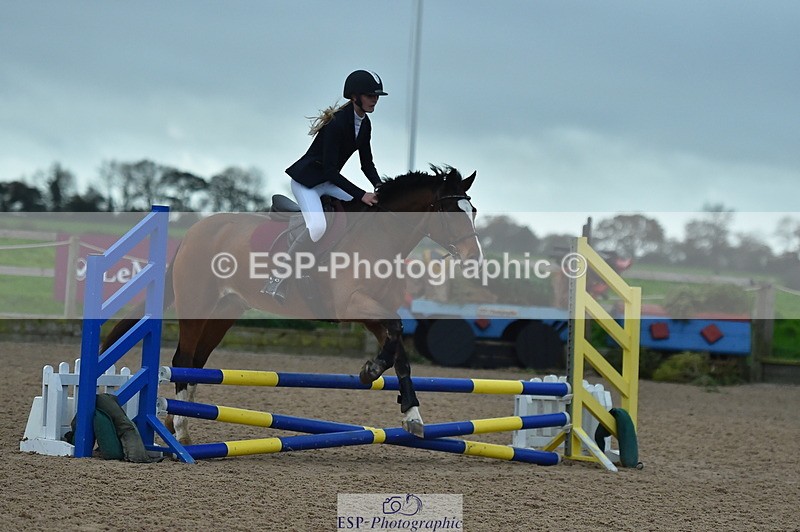 231119A-095116-04447 - Sun Cls 17+18 Club and Schools 70cm