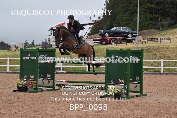 BPP_0098 - CLASS 25 SUN HOYS Redpost Equestrian Senior Foxhunter Second Round