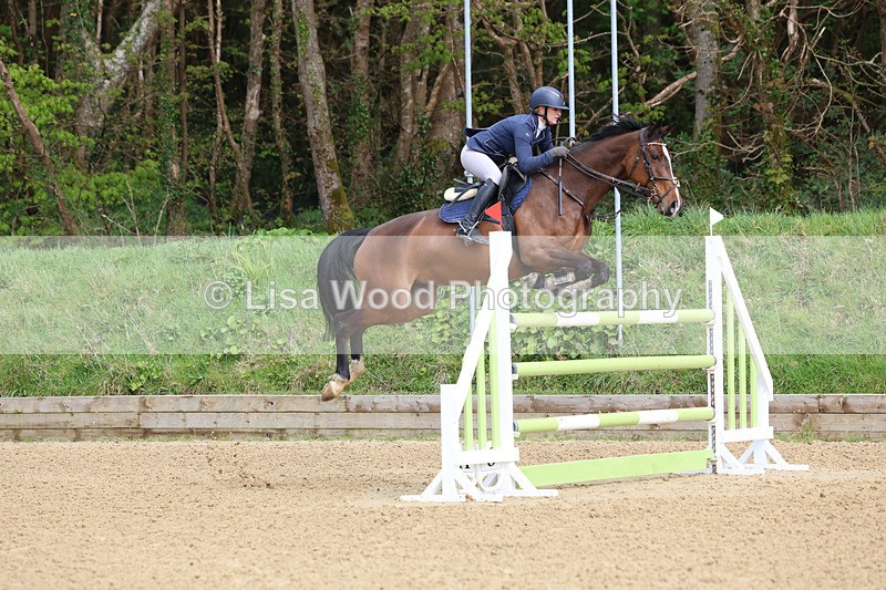 3E7A2398 - Class 9: Senior 1.30m open