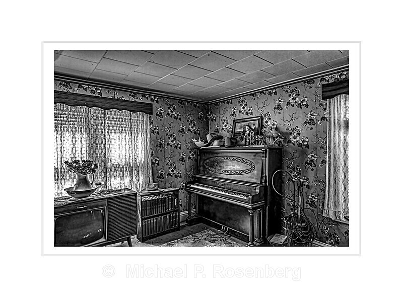 Family Entertainment, Prarie Home, ND - HOME ON THE PRARIE