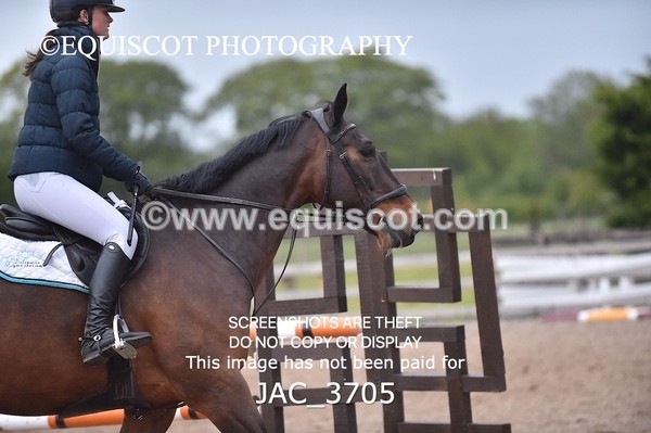 JAC_3705 - CLASS 8 Senior Newcomers/ 1.10m Open