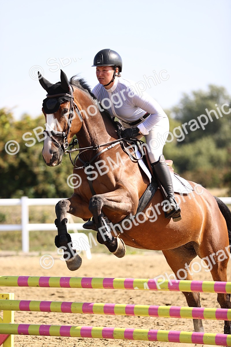 SBM_005693 - Class 9 - Senior British Novice - 90cm