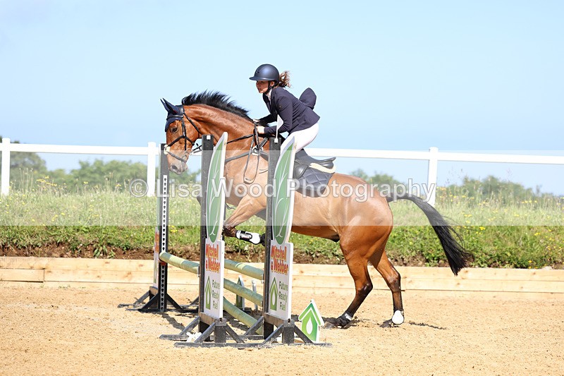 3E7A2536 - Class 2: 70cm Juniors and Seniors