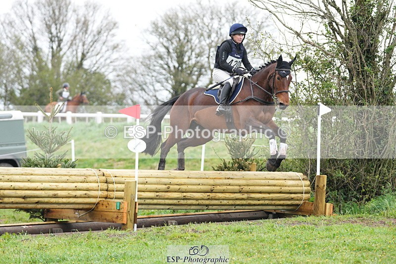 250419-092347-08157 - 420-Fiona.Jones-ABBY.VD.BERGHOEVE.Z