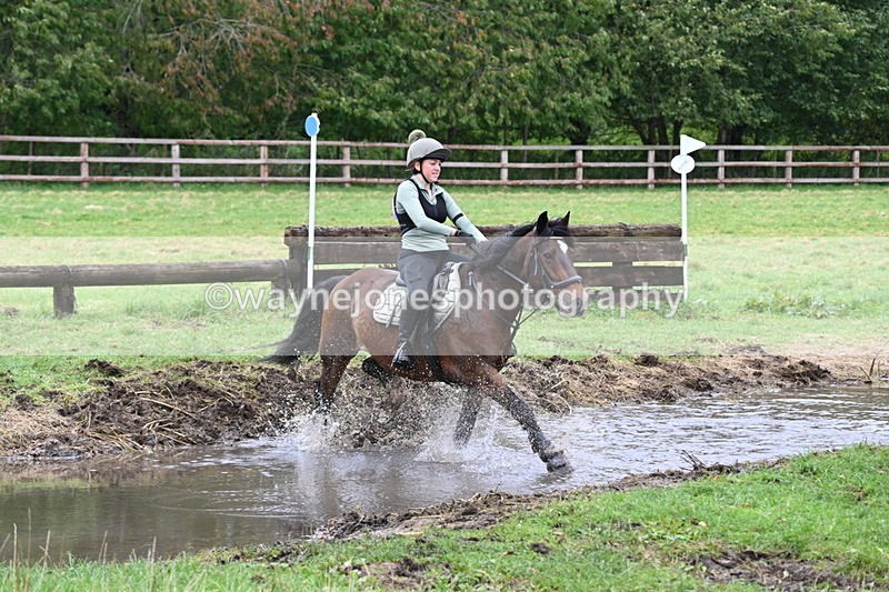 WJ6_5928 - Time at Photographer 12:31 to 12:40