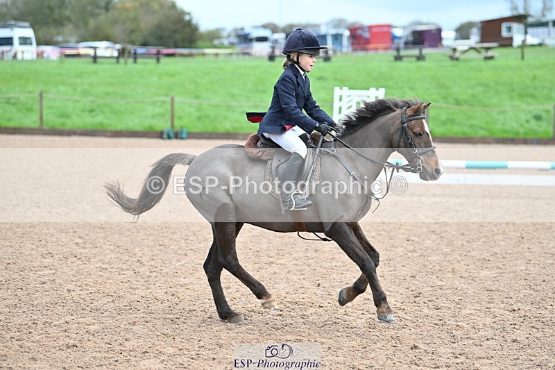 231029A-093022-02407 - 60cm Club and Schools