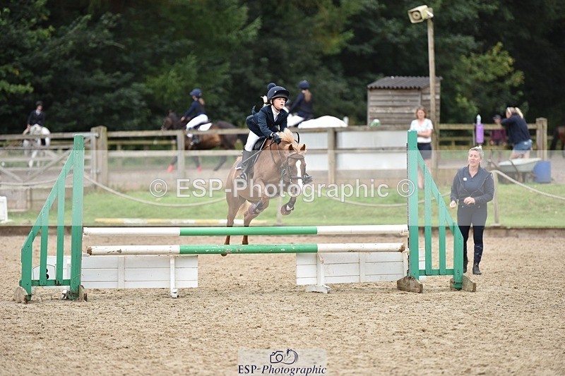 240802-104300-00921 - 80cm Round 1