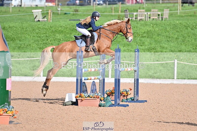 231015A-124314-07979 - Cls 30 Foxhunter & 1.20m Open