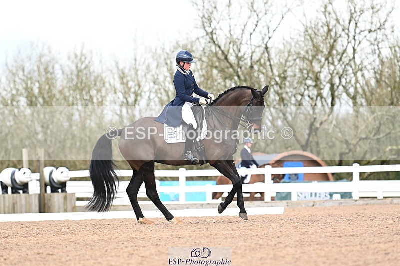 240218A-122936-07154 - 160-Abbie.Newbury-Seagry.Firstamour