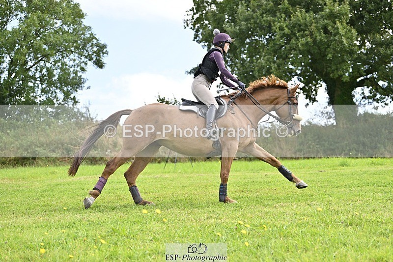 240831A-124105-02329 - 015-Morwenna.Barnicoat-AP.MY.DARLING.CLEMENTINE