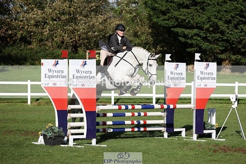 231022-153602-29842 - 509-WOODLANDS.SILVER.CLOUD-Karen.Cowling-TrotUp+SJ