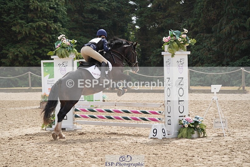 250824A-120609-35822 - 2032-Isla.Squire-Catherines.Girl