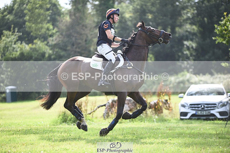 240804-161522-18547 - 611-Max_Forster-FLO_CORMINT