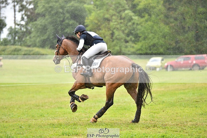 240526-134042-22616 - 520-LONDON_52-Laura_Collett