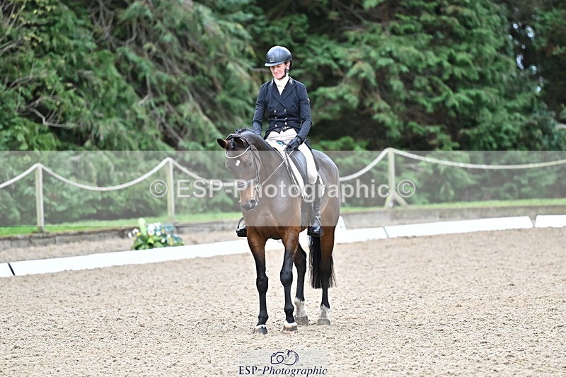 251022A-151026-00225 - C-210-Sarah.Gairdner
