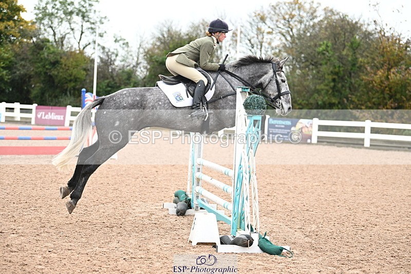 241023A-112139-00525 - Cls 1 British Novice and 90cm Open